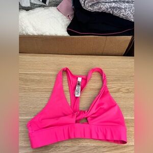VS - Pink - Ultimate Lightly Lined & Twist-Front Neon Pink Sports Bra